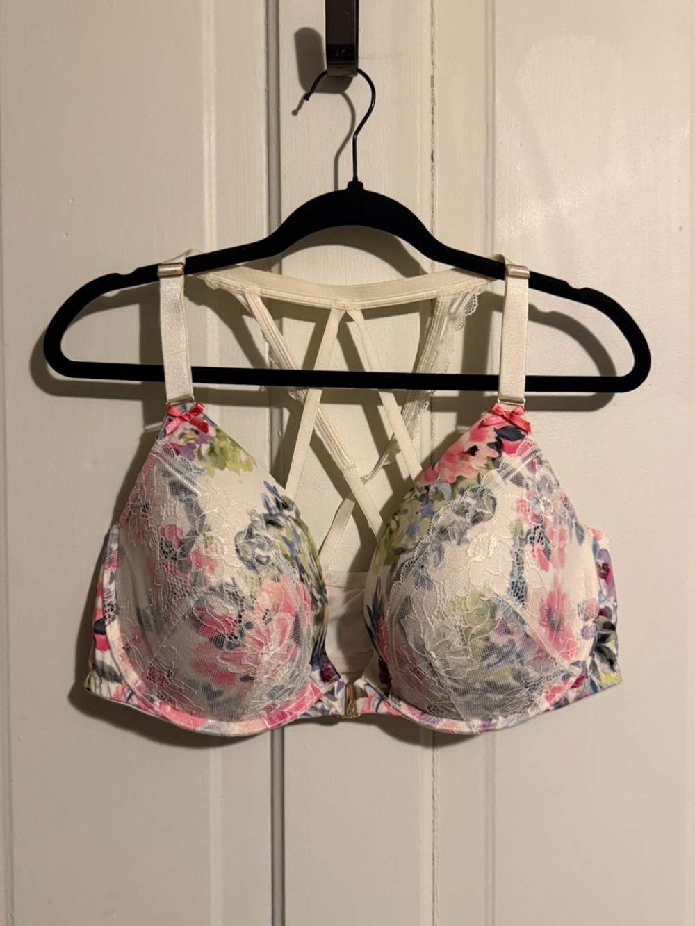 Cacique Boost Plunge Floral Lace Bra in Cream with Pink Accents